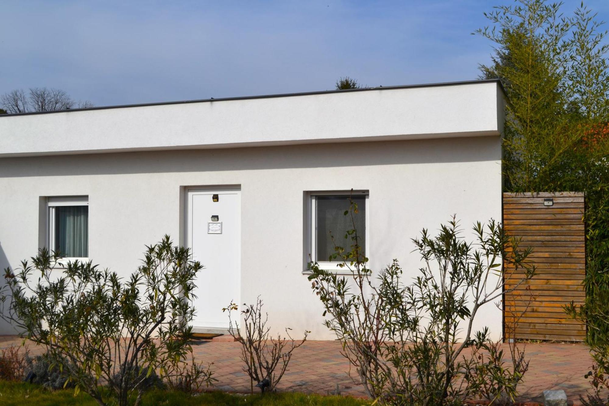 Ferienwohnungen Halbturn Exterior photo